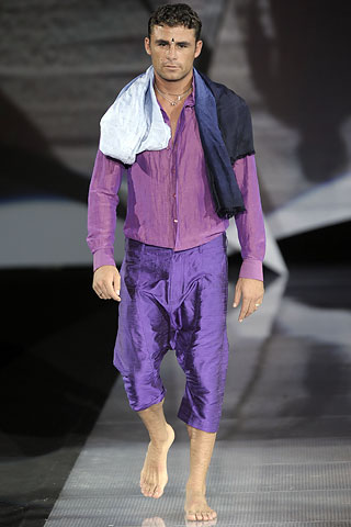 Giorgio Armani / - 2009